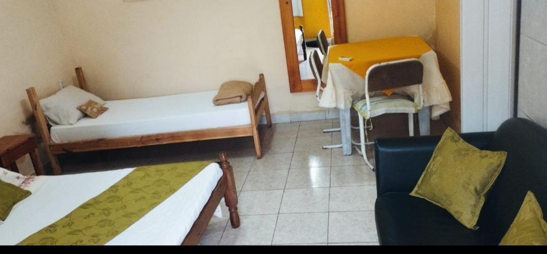Hostel Damaris Puerto Iguazú Værelse billede